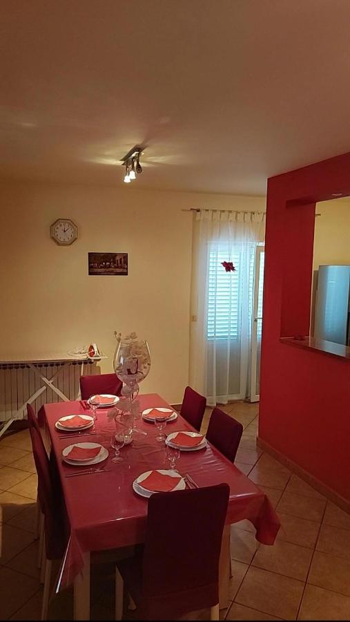 Apartmani Katarina Mundanije المظهر الخارجي الصورة