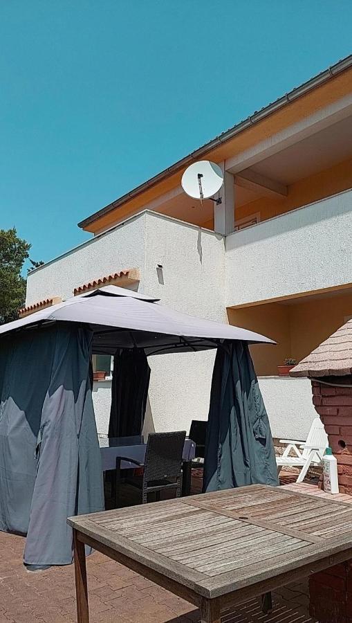 Apartmani Katarina Mundanije المظهر الخارجي الصورة