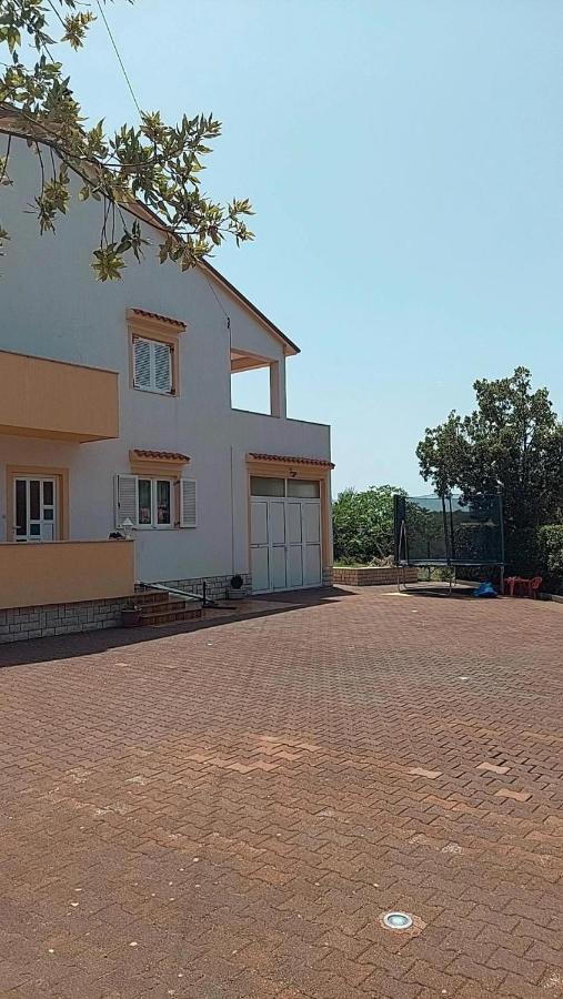 Apartmani Katarina Mundanije المظهر الخارجي الصورة